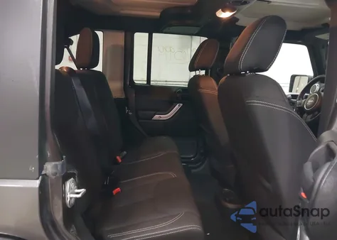 2016 Jeep Wrangler Unlimited Sahara z USA, uszkodzony, nr VIN 1C4BJWEG3GL172532